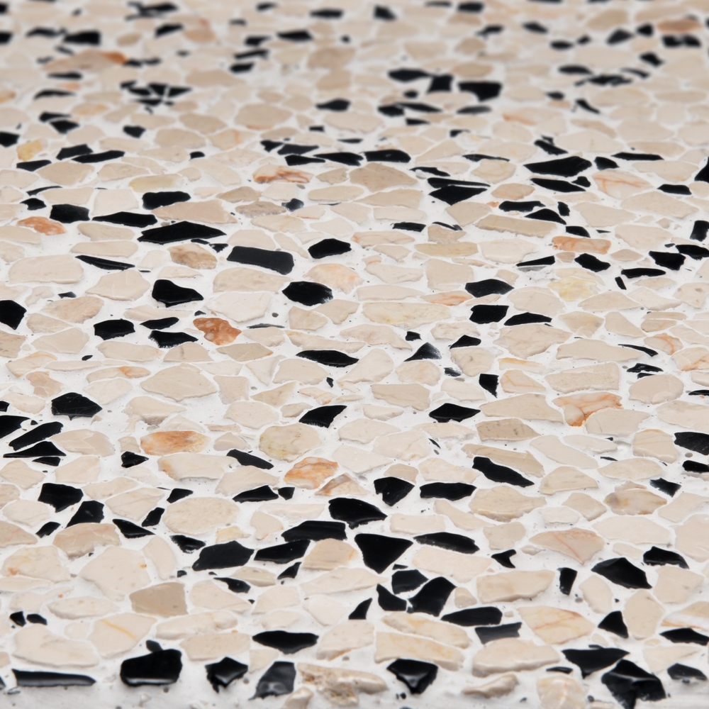 Finitura spazzolata pannelli verticali, graniglia bianco Tortora e nero ebano, fondo bianco